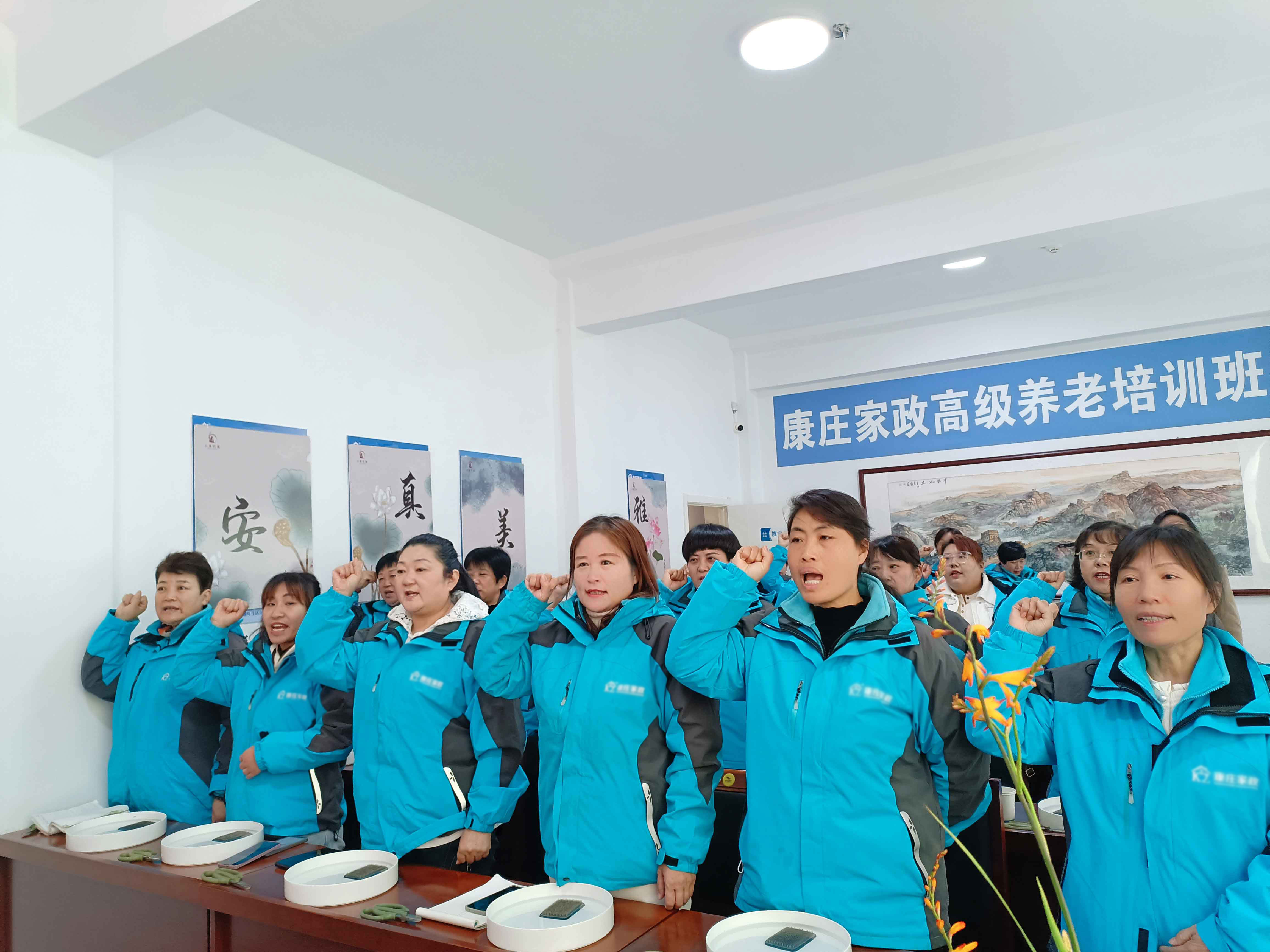 08160c7b4faf546f3cf601ca78b2043